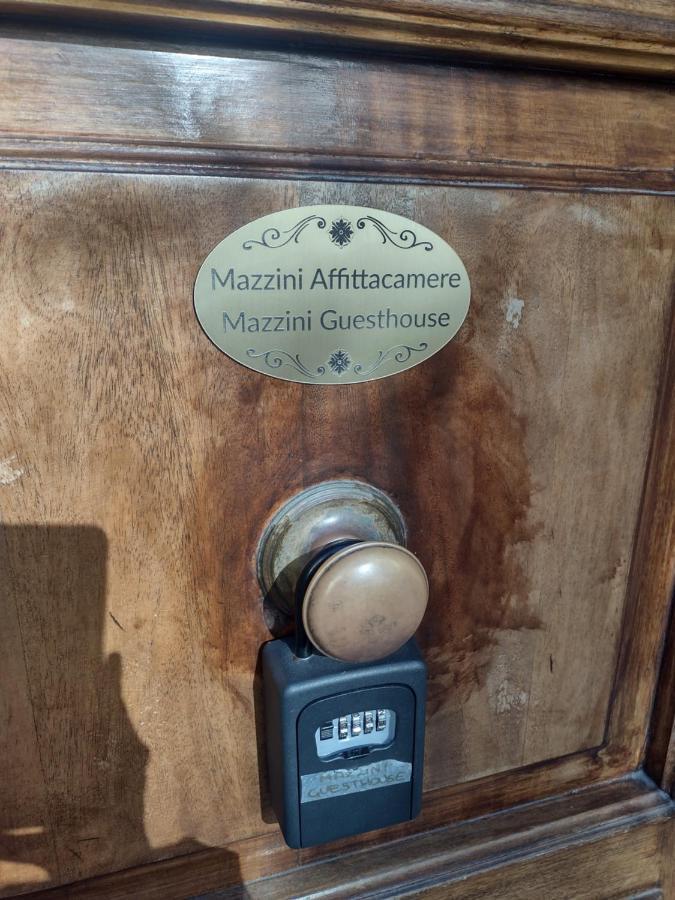 Mazzini Affittacamere Viareggio Eksteriør billede